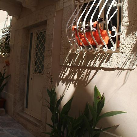 فيلا سيراكوزافي Casa Dei Cocci المظهر الخارجي الصورة